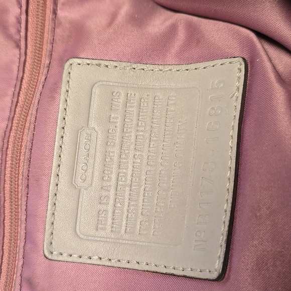 Coach Gray Leather Shoulder Bag with Chain Detail - Picture 2 of 11